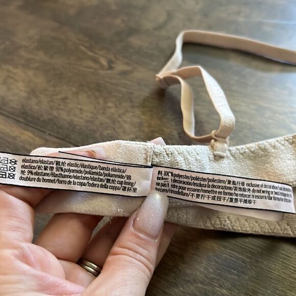 Victorias Secret Body by Victoria lined strapless bra signature straps Sz-32C - Picture 8 of 10